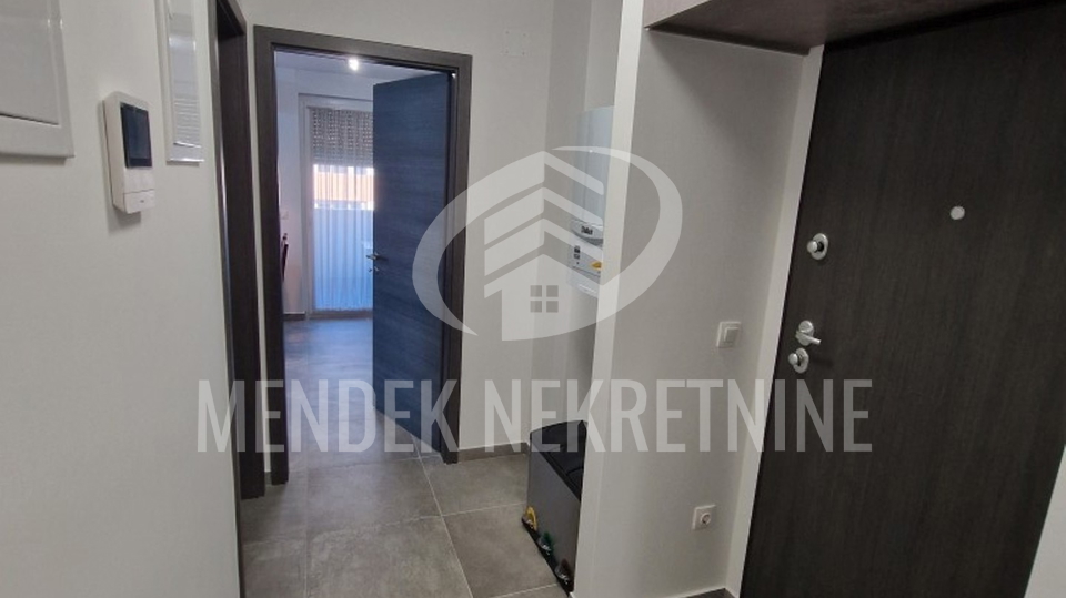 3 - SOBAN STAN U NOVOGRADNJI SA PARKIRNIM MJESTOM