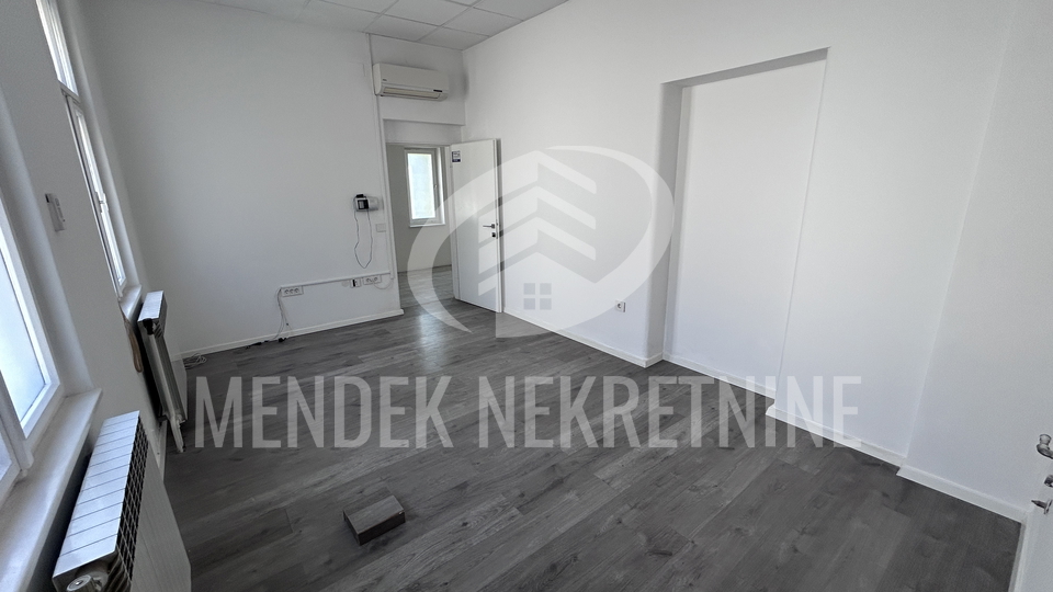 Uffici, 60 m2, Affitto, Varaždin - Centar