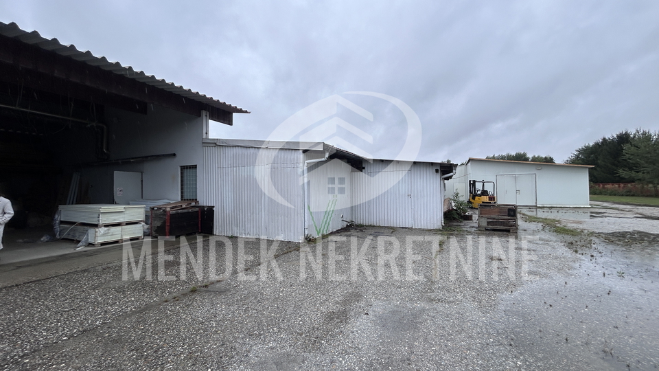 Uffici, 2231 m2, Affitto, Trnovec