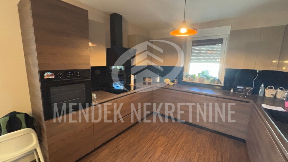 House, 146 m2, For Sale, Varaždin - Hallers