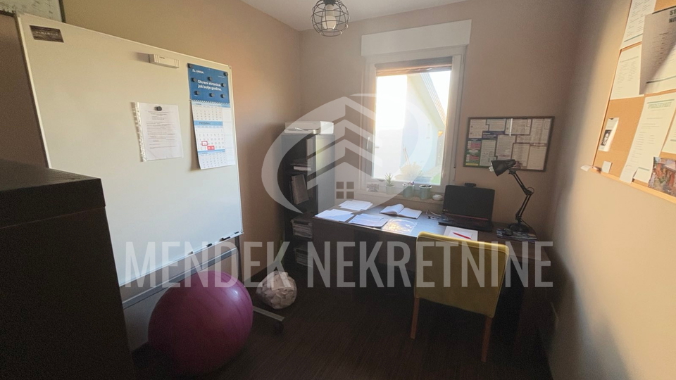 House, 146 m2, For Sale, Varaždin - Hallers