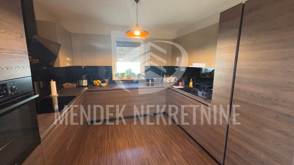 House, 146 m2, For Sale, Varaždin - Hallers