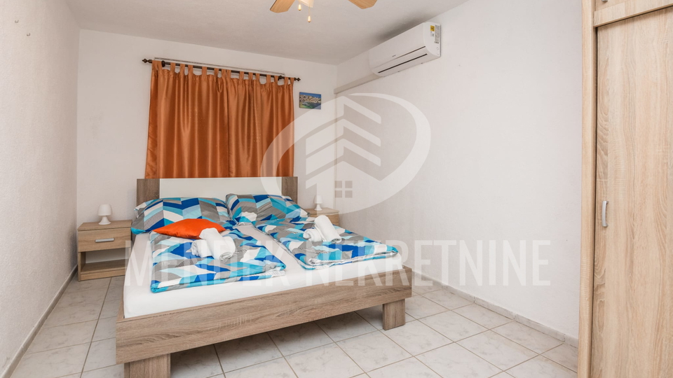 80 m od mora!! 3 apartmana, ukupno 112 m2, Vir, Prodaja
