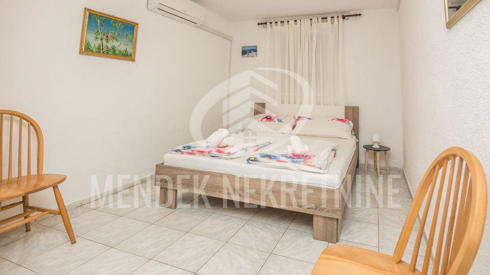 80 m od mora!! 3 apartmana, ukupno 112 m2, Vir, Prodaja