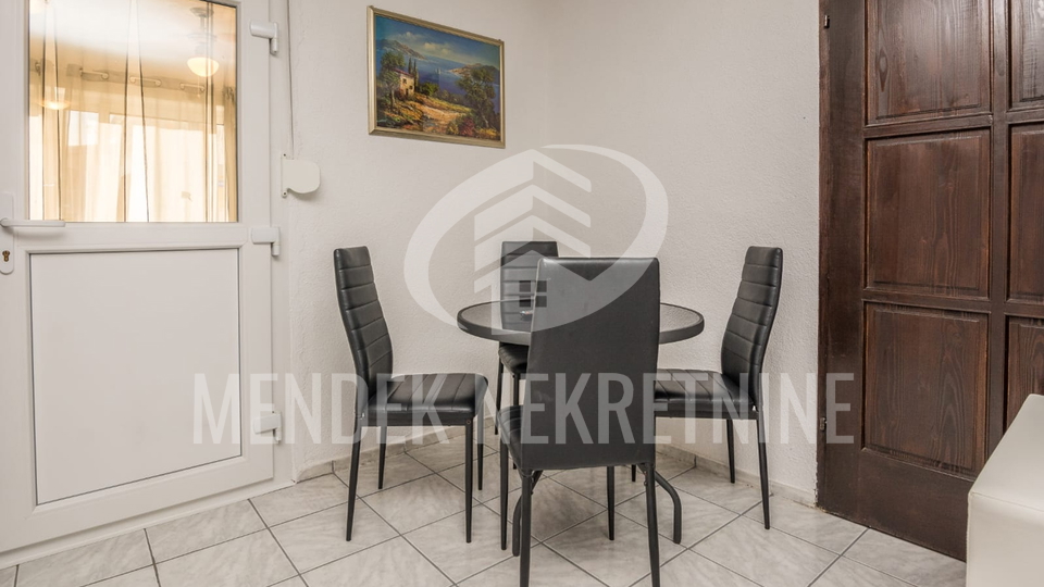 80 m od mora!! 3 apartmana, ukupno 112 m2, Vir, Prodaja