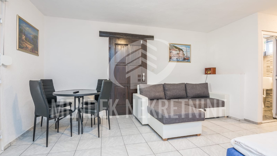80 m od mora!! 3 apartmana, ukupno 112 m2, Vir, Prodaja