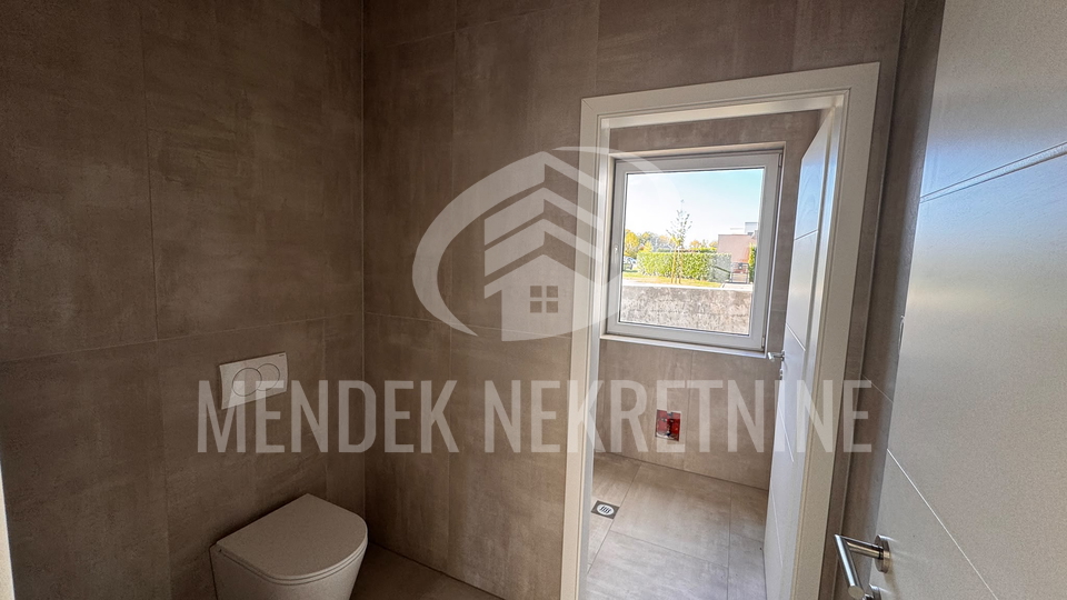 Moderna ku&cacute;a u nizu &lpar;SJ 01&rpar;&comma; Prelog