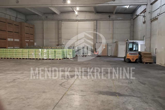 Commercial Property, 600 m2, For Rent, Varaždin - Texas