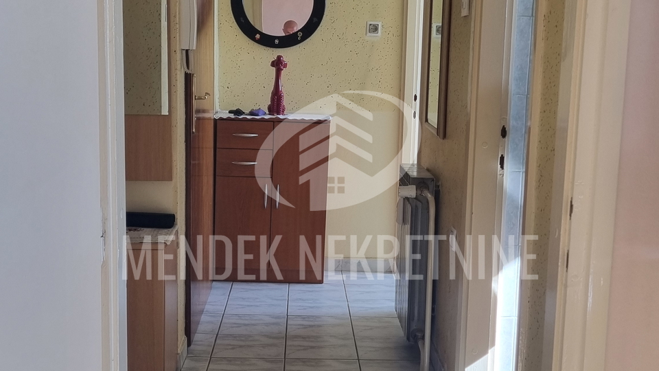 Apartment&comma; 36 m2&comma; For Sale&comma; Vara&zcaron;din - Centar