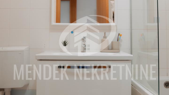 3- SOBAN URE&Dstrok;EN I OPREMLJEN