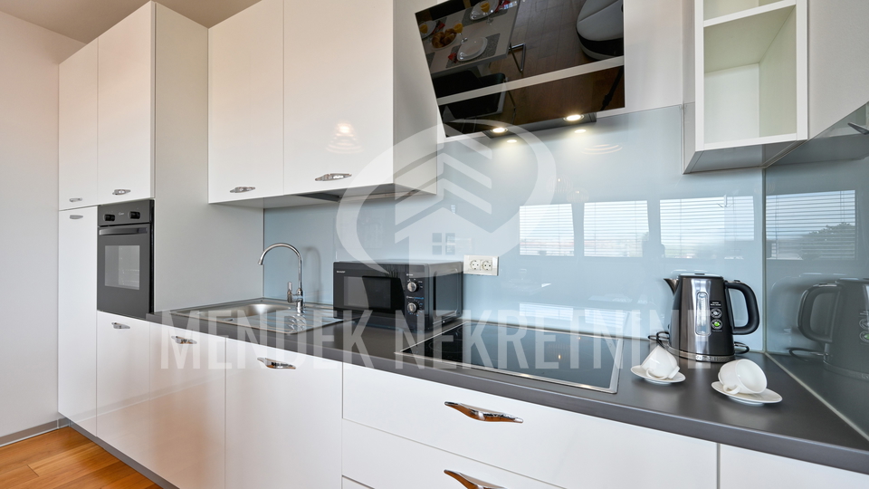 Moderan 2-sobni stan s lo&dstrok;om 60 m2&comma; Vara&zcaron;din&comma; prodaja
