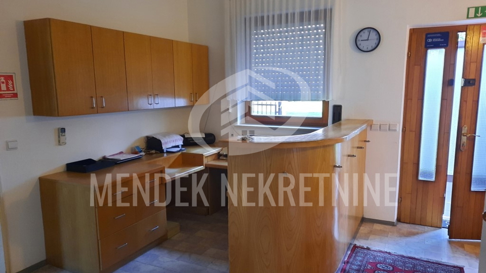 Uffici, 82 m2, Affitto, Varaždin - Centar
