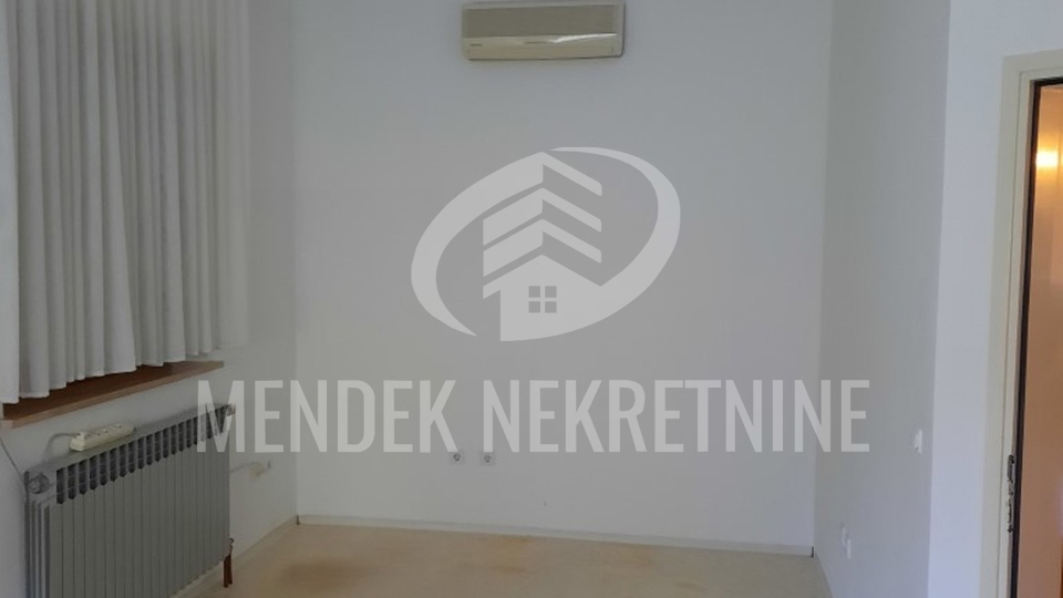 Uffici, 82 m2, Affitto, Varaždin - Centar