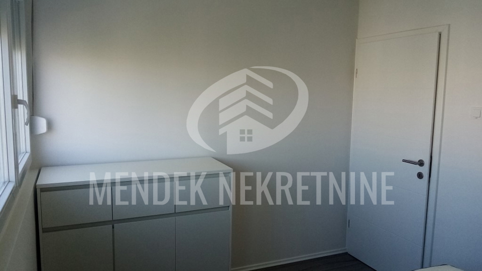 Apartment&comma; 46 m2&comma; For Rent&comma; Vara&zcaron;din - Banfica