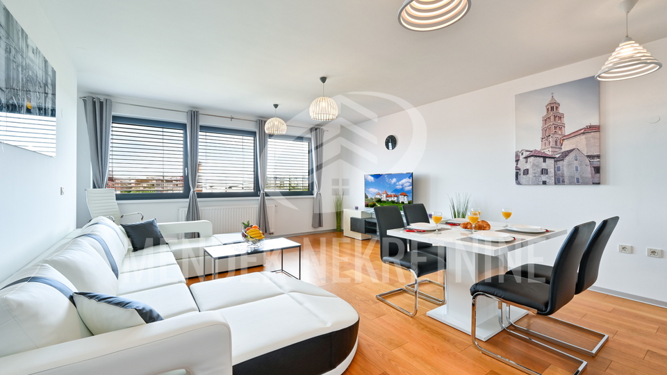 Moderan 2-sobni stan s lo&dstrok;om 60 m2&comma; Vara&zcaron;din&comma; prodaja