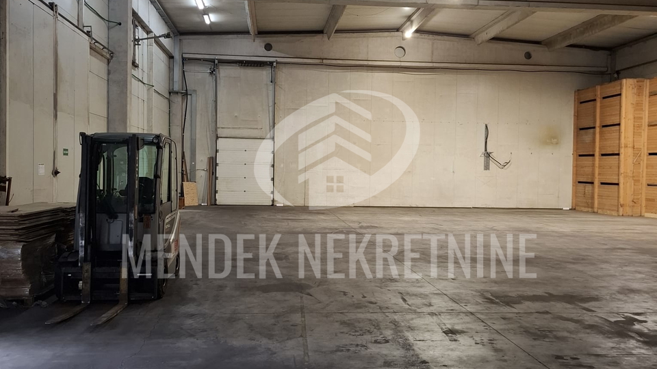 Commercial Property&comma; 600 m2&comma; For Rent&comma; Vara&zcaron;din - Texas