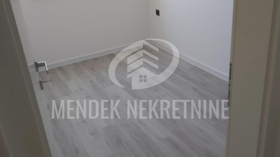 200 m od mora! Apartman, 1. kat, 24 m2, parking, Stara Novalja