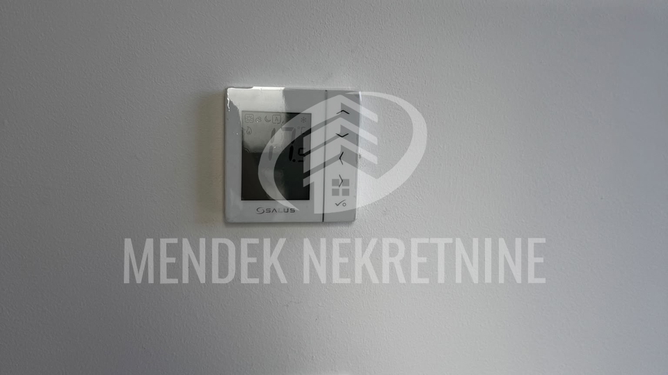 Moderna ku&cacute;a u nizu &lpar;SJ 01&rpar;&comma; Prelog