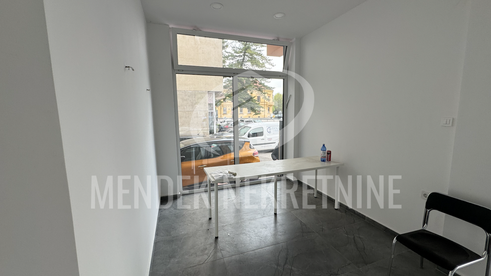 Iznajmljuje se atraktivan poslovni prostor u centru Vara&zcaron;dina &ndash; 122 m&sup2;