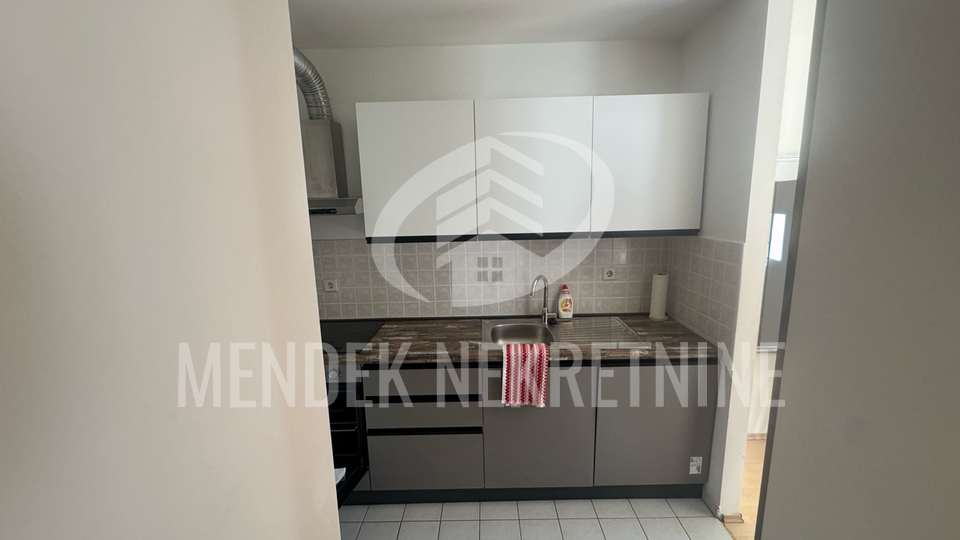 Wohnung&comma; 34 m2&comma; Vermietung&comma; Vara&zcaron;din - Banfica