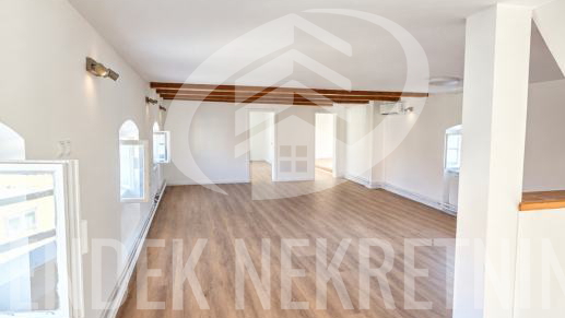 Stanovanje&comma; 188 m2&comma; Prodaja&comma; Vara&zcaron;din - Centar