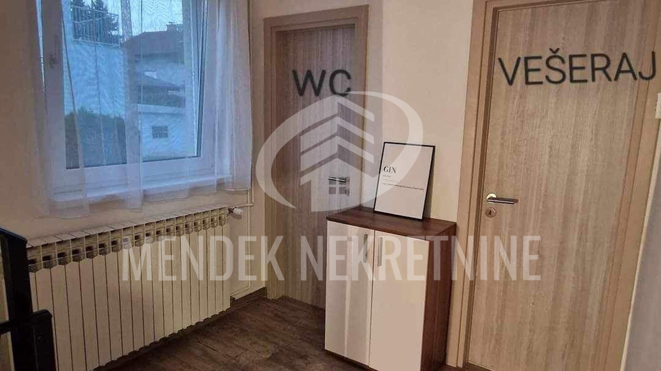 House&comma; 135 m2&comma; For Sale&comma; Vara&zcaron;din - Centar