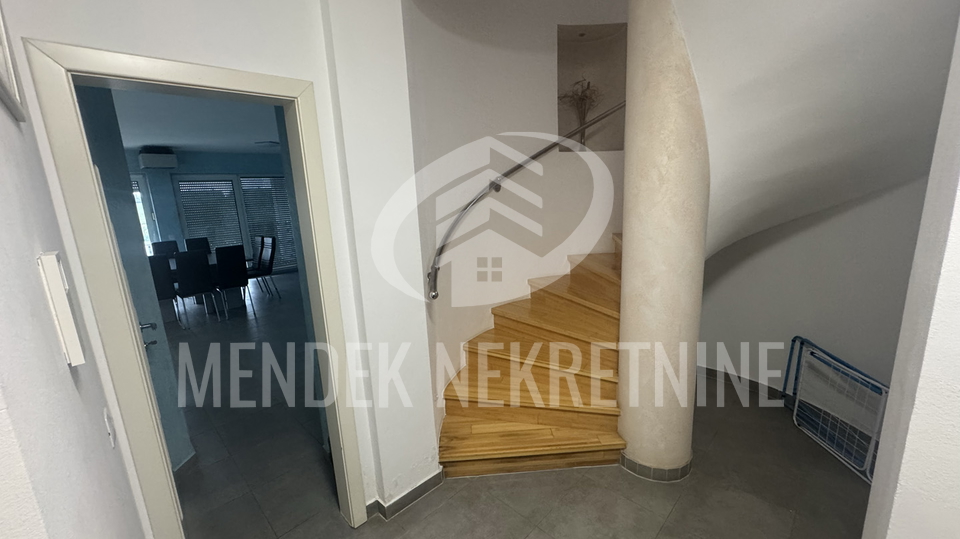 Casa&comma; 609 m2&comma; Vendita&comma; Vara&zcaron;dinske Toplice