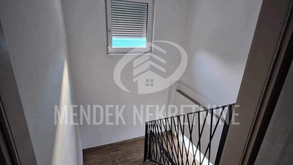 House&comma; 135 m2&comma; For Sale&comma; Vara&zcaron;din - Centar
