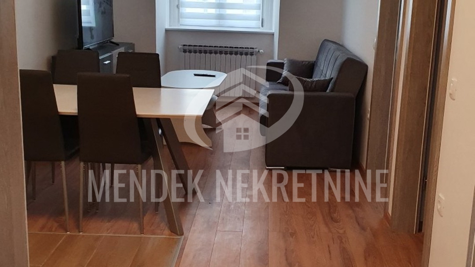 ETA&Zcaron;A 300 m2&comma;  3 ZASEBNA STANA &comma; STROGI CENTAR VARA&Zcaron;DINA&comma; U DUGORO&Ccaron;NOM NAJMU