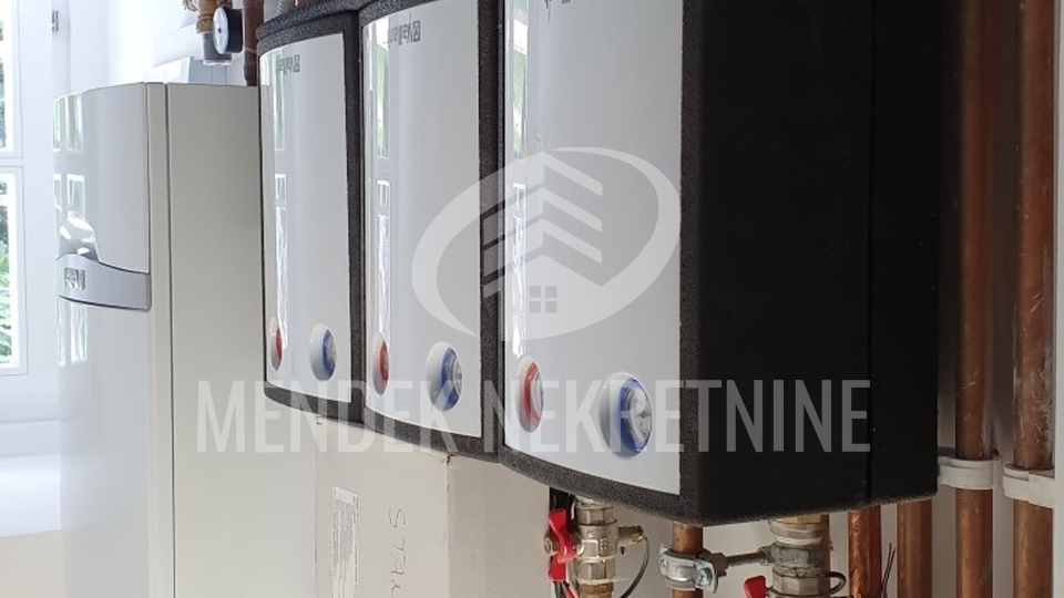 ETA&Zcaron;A 300 m2&comma;  3 ZASEBNA STANA &comma; STROGI CENTAR VARA&Zcaron;DINA&comma; U DUGORO&Ccaron;NOM NAJMU