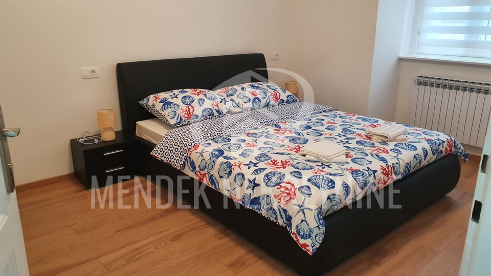 ETA&Zcaron;A 300 m2&comma;  3 ZASEBNA STANA &comma; STROGI CENTAR VARA&Zcaron;DINA&comma; U DUGORO&Ccaron;NOM NAJMU