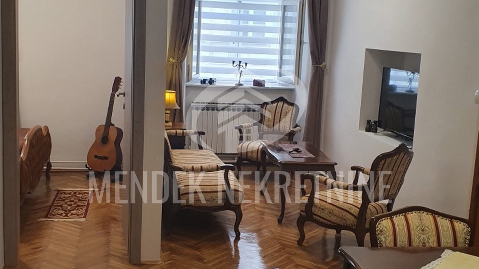 ETA&Zcaron;A 300 m2&comma;  3 ZASEBNA STANA &comma; STROGI CENTAR VARA&Zcaron;DINA&comma; U DUGORO&Ccaron;NOM NAJMU