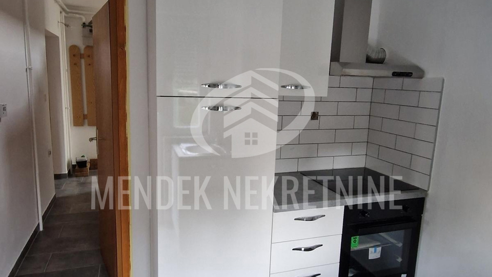 Haus&comma; 120 m2&comma; Verkauf&comma; Vara&zcaron;din - Centar