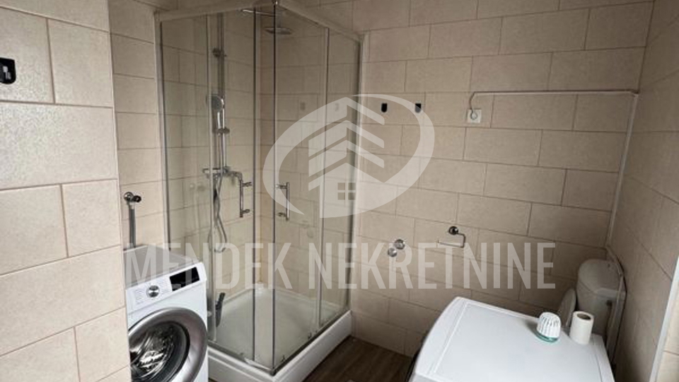 Haus&comma; 120 m2&comma; Verkauf&comma; Vara&zcaron;din - Centar