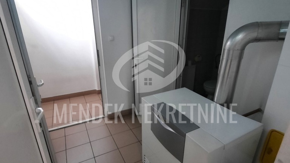 Commercial Property, 390 m2, For Sale, Bartolovec