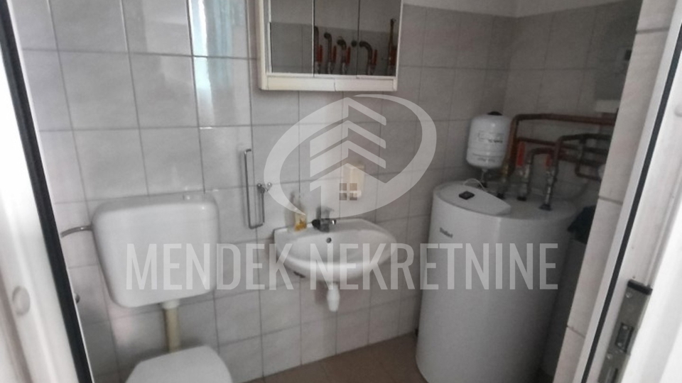 Commercial Property, 390 m2, For Sale, Bartolovec