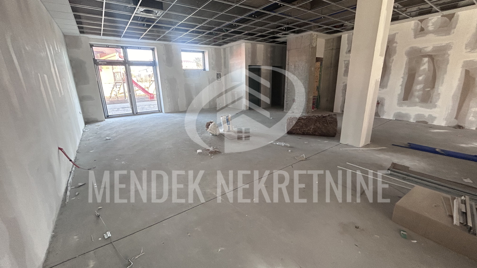 Commercial Property, 141 m2, For Rent, Varaždin - Centar