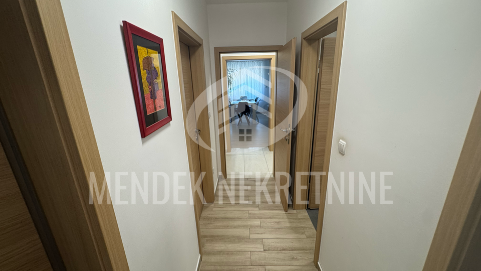 Stanovanje&comma; 88 m2&comma; Prodaja&comma; &Ccaron;akovec - Centar