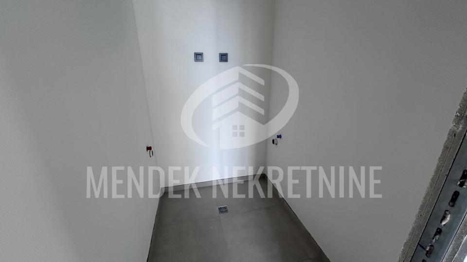 Stanovanje&comma; 230 m2&comma; Prodaja&comma; Vara&zcaron;din - Centar