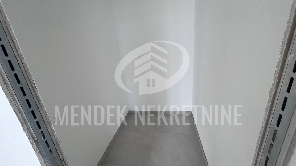 Stanovanje&comma; 230 m2&comma; Prodaja&comma; Vara&zcaron;din - Centar