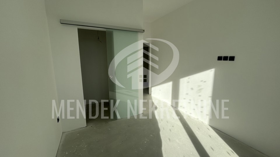 Stanovanje&comma; 230 m2&comma; Prodaja&comma; Vara&zcaron;din - Centar