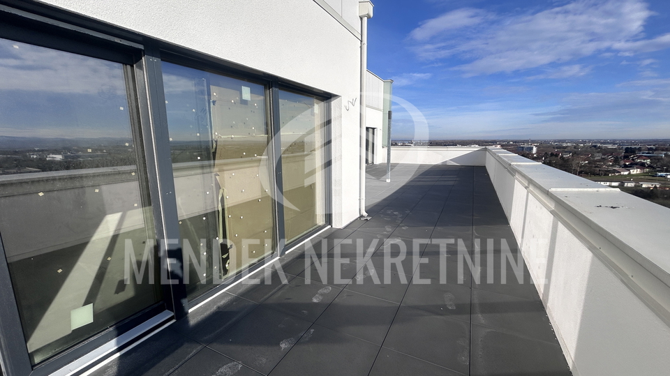 Stanovanje&comma; 230 m2&comma; Prodaja&comma; Vara&zcaron;din - Centar