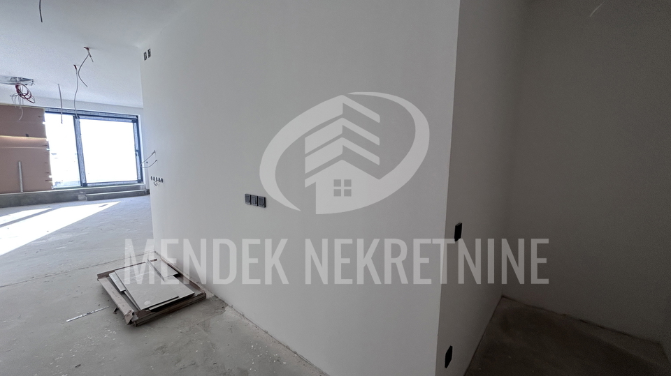 Stanovanje&comma; 230 m2&comma; Prodaja&comma; Vara&zcaron;din - Centar