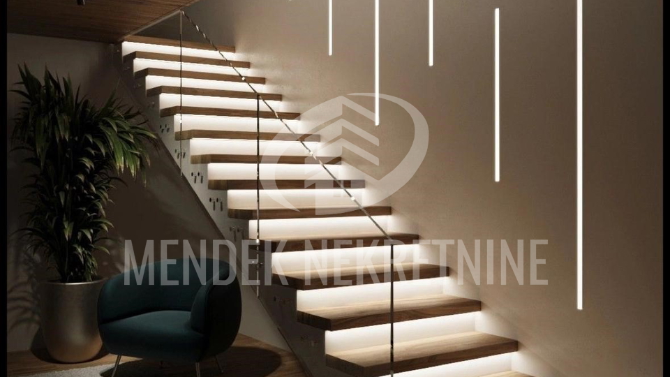 House&comma; 300 m2&comma; For Sale&comma; Vara&zcaron;din - Centar