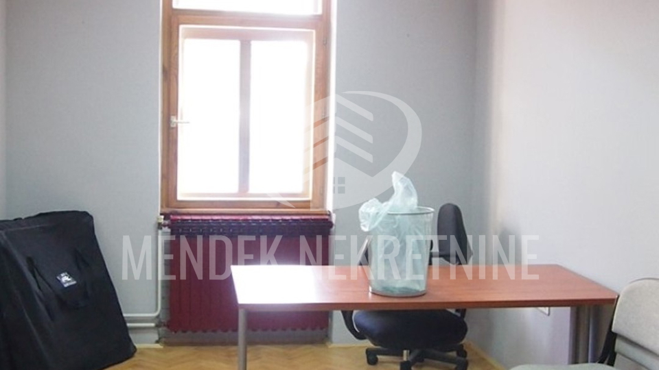 Commercial Property&comma; 460 m2&comma; For Sale&comma; Vara&zcaron;din - Centar