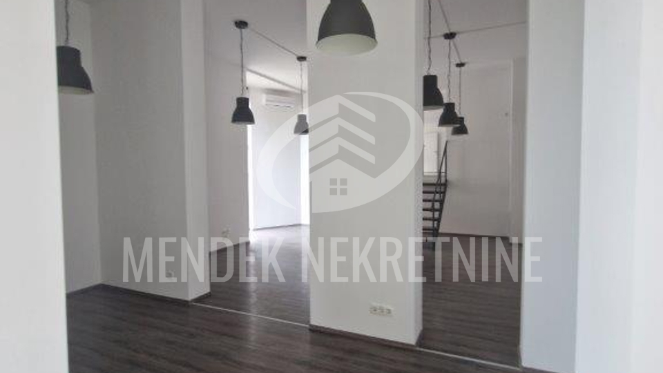 Commercial Property, 210 m2, For Rent, Varaždin - Centar