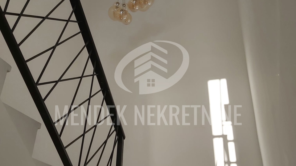 House&comma; 237 m2&comma; For Sale&comma; &Scaron;olta - Roga&ccaron;