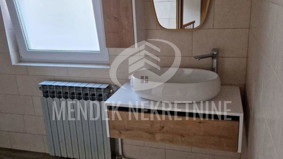 Haus&comma; 120 m2&comma; Verkauf&comma; Vara&zcaron;din - Centar