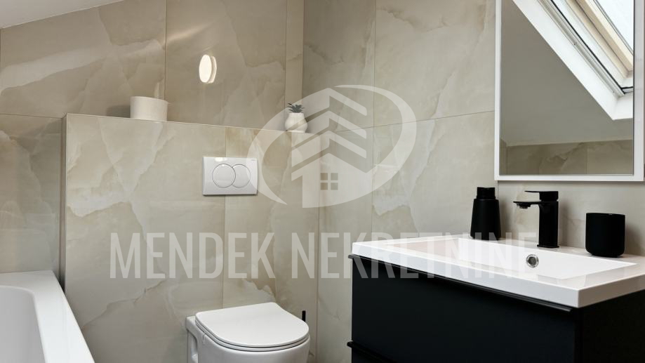 Appartamento&comma; 150 m2&comma; Vendita&comma; Njivice