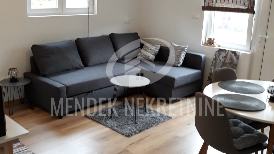 House&comma; 170 m2&comma; For Sale&comma; Plitvi&ccaron;ka Jezera - Li&ccaron;ko Petrovo Selo